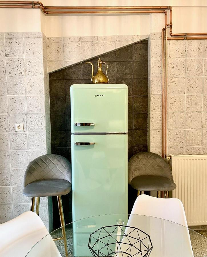 Athenian Condo Екстериор снимка
